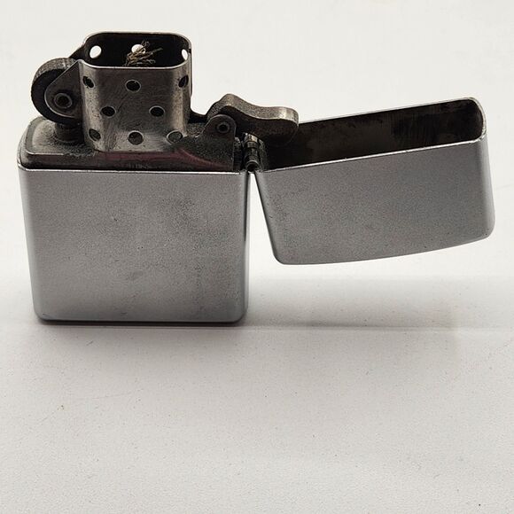 Zippo Dodge Ram Emblem Lighter 2002 Code A 02 Silver Tone Flip Tone Made in USA - Picture 10 of 16